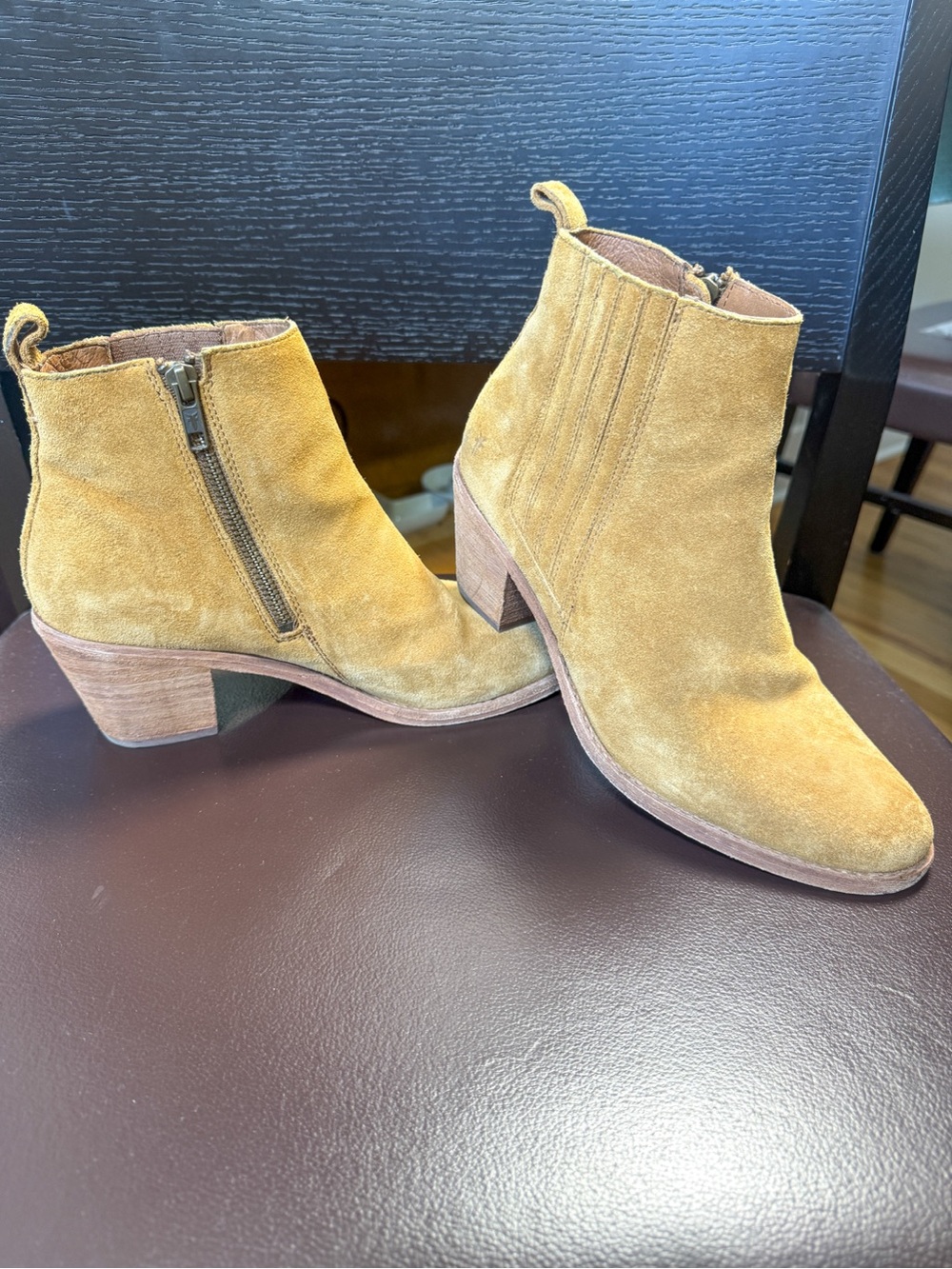 Frye Tan Suede Ankle Booties Side Zip Block Heel Leather Size 8.5 B